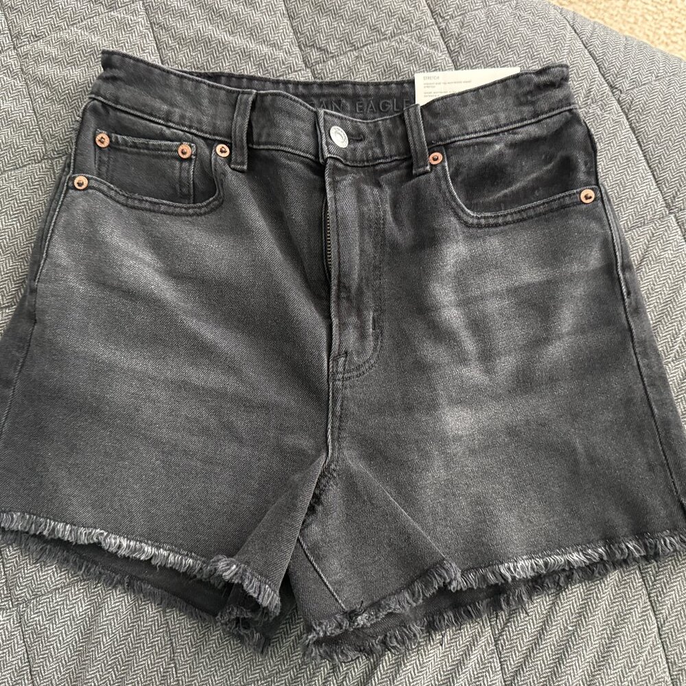 American Eagle Black Boyfriend Jean Shorts, Size 4 NWT